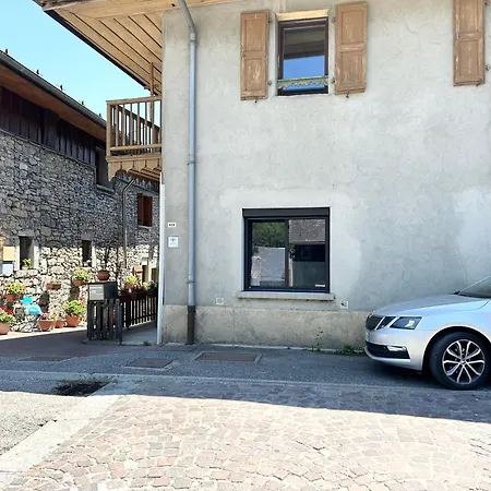 Gite De L'Atelier- Wifi Parking Jardin - Clg Savoie Saint-Pierre-d'Albigny Exterior photo