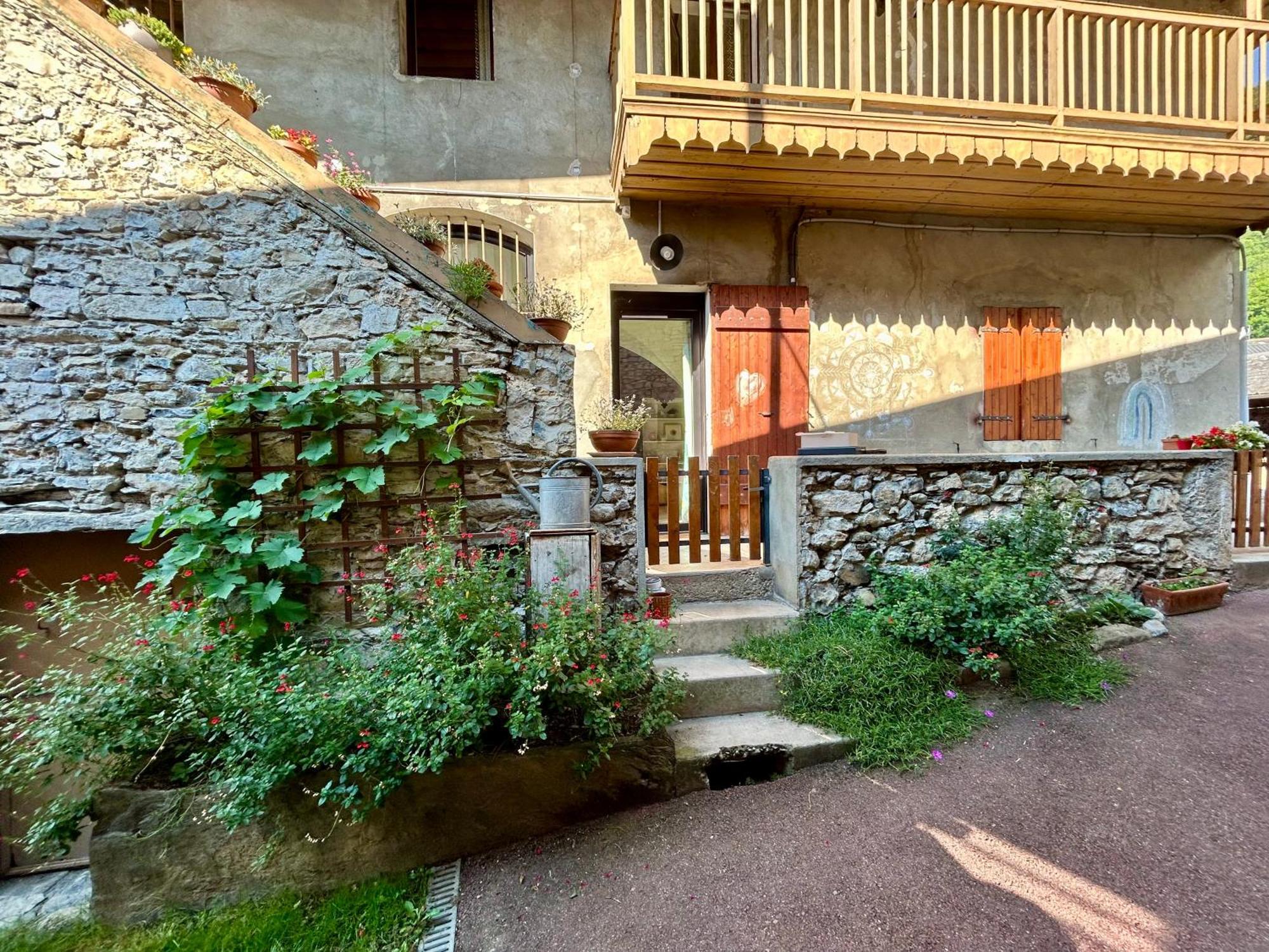 Holiday home De L'atelier- Wifi Parking Jardin - Clg Savoie